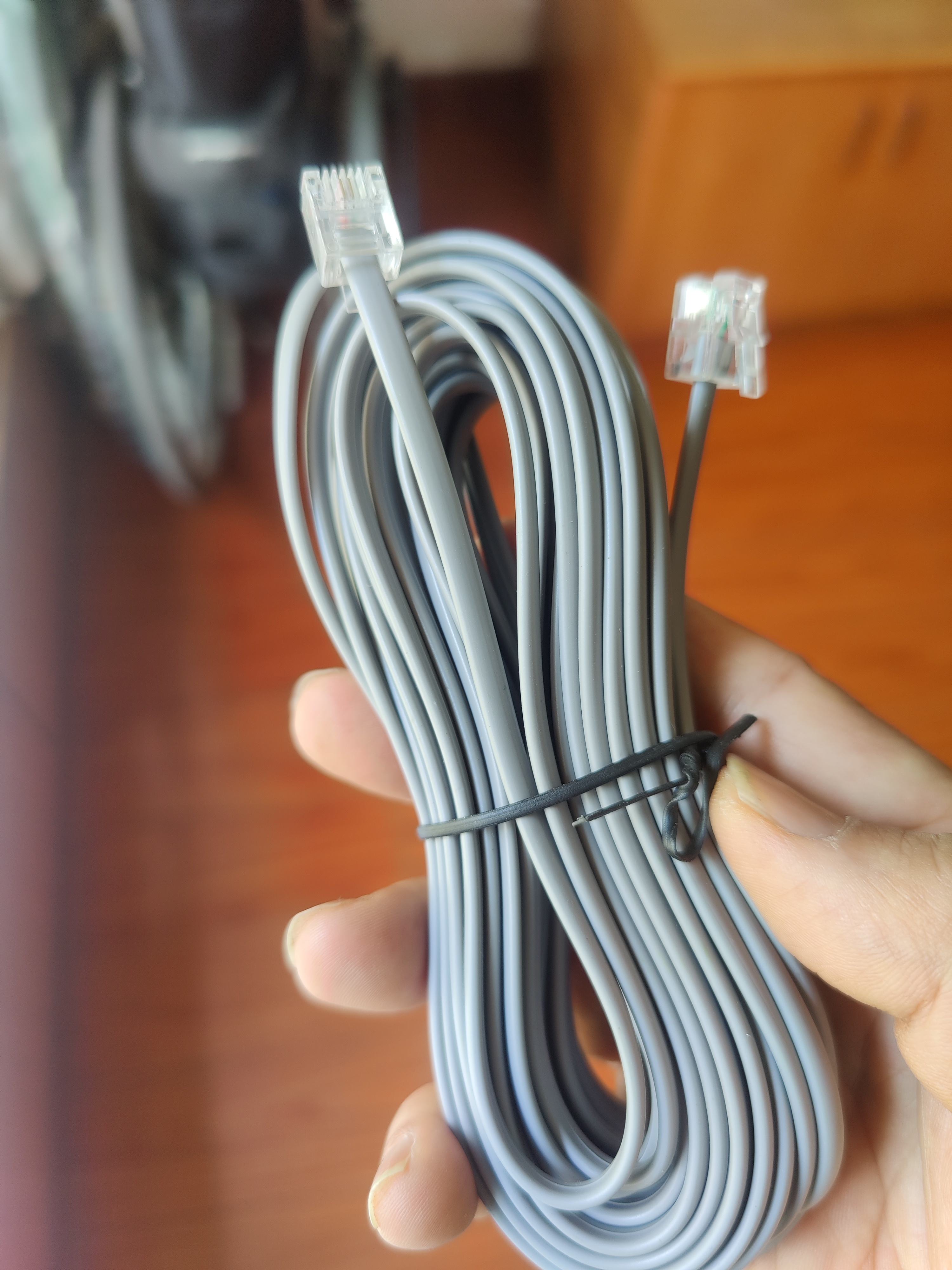 揭秘电话线 纯铜芯材与水晶头设计如何影响通讯质量